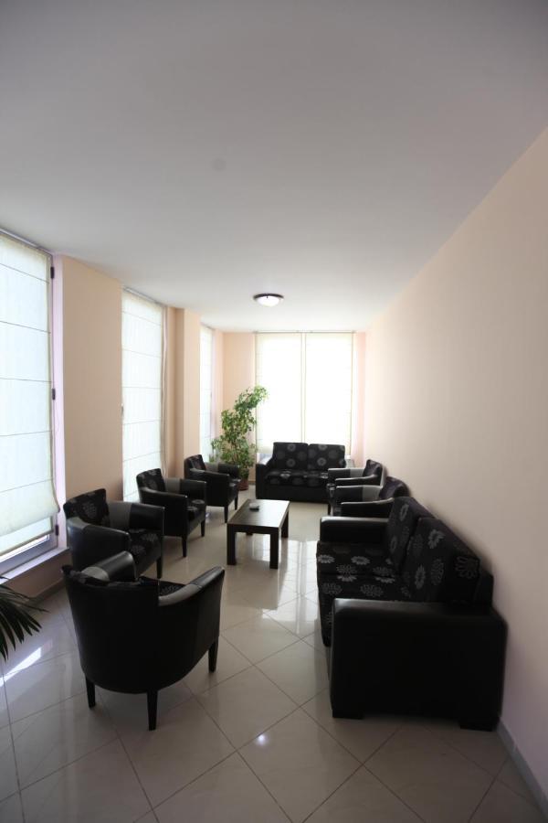 Kompleksi Ergen Hotel Rrogozhine
