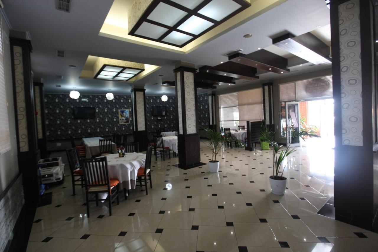 Kompleksi Ergen Hotel Rrogozhine